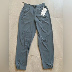 Lululemon, License to Train High-Rise Pant, new with tag, size 6
